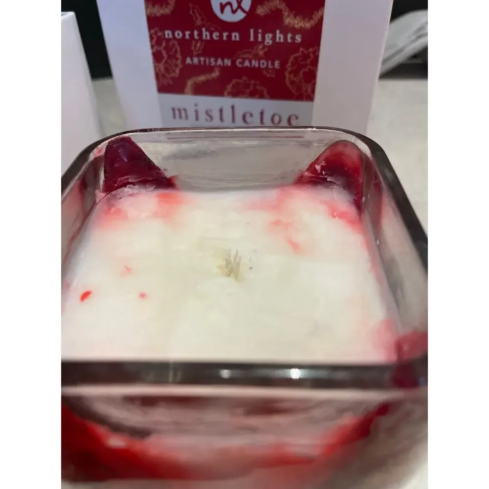 Northern Lights Mistletoe Artisan Candle red/white Cascade 8oz Glass jar